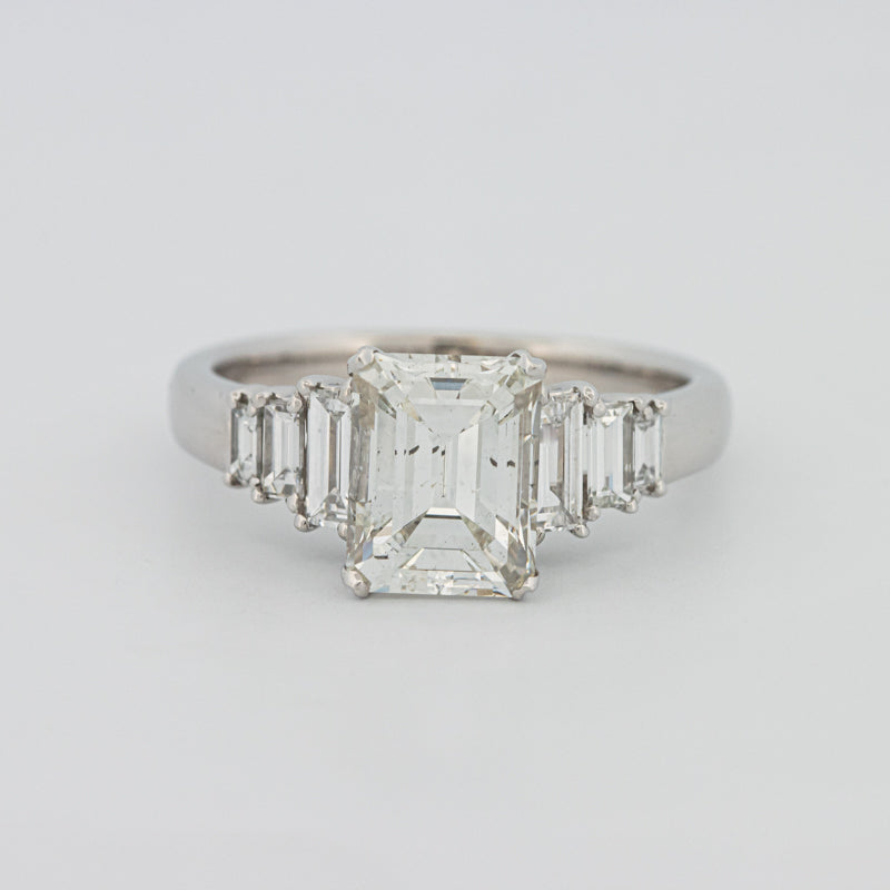 Emerald cut simulated diamond 3 stone Trilogy Ring in White Gold or Ti –  Aladdins Cave Jewellery Ltd